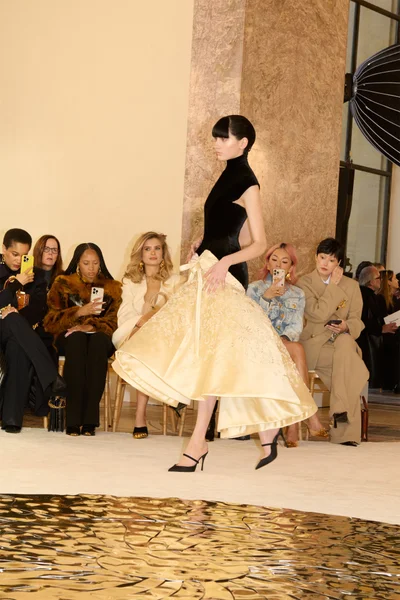 Look 35